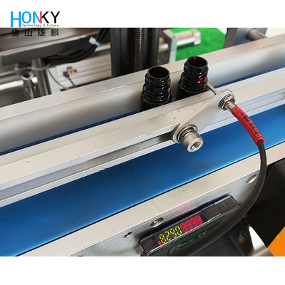 Desktop Conveyor Type Skin Care Cream Bottle Filling Machine With Q-R Ceramic Piston Pump For Small Batch Packing
