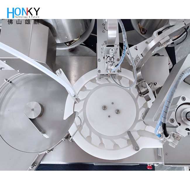 Machine de remplissage et de bouchage automatique de flacons de bureau avec pompe céramique haute précision 25-30 flacons par minute certifiée BPF