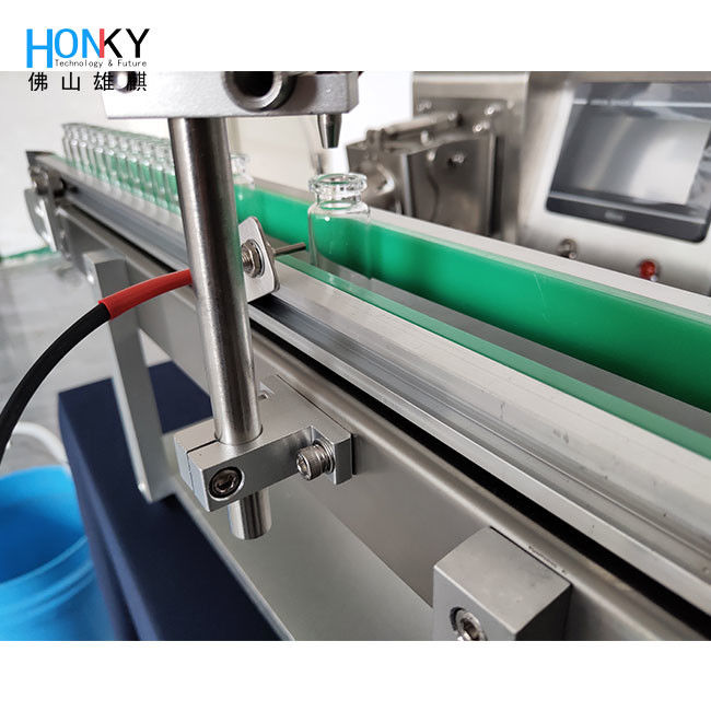 Machine de remplissage de crème liquide de bureau avec pompe en céramique pour 20-30 PCS/MIN et précision de remplissage ±1%