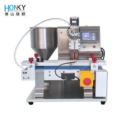 Machine de remplissage de bouteille de pâte de crème de type convoyeur de bureau Avec pompe à pistons Q-R Pour le remplissage de bouteilles de petits lots